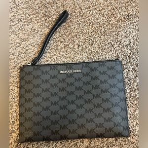 Michael Kors Wristlet